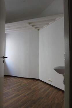 Zimmer3 Galerie & Waschbecken - 