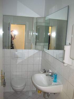 IMG_Ansicht Gäste-WC.jpg - 