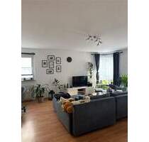 Gepflegte, lichtdurchflutete 2 Zimmer Whg. im 2. OG mit Aufzug - Westliche Südstadt Nähe Stadtpark, Fürth