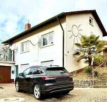 Haus in Berghaupten: Idylle pur in bester Lage mit großzügigem Grundstück.