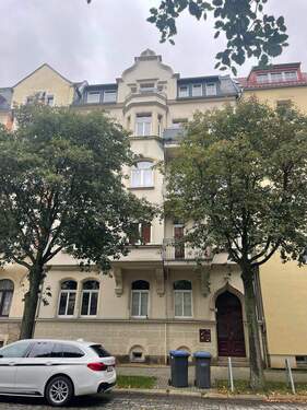 Fassade - IDEAL - Wohnung mit wenig Stufen und Balkon