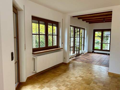 Wohnbereich mit Wintergarten (EG) und... - 6 Zimmer Einfamilienhaus zum Kaufen in Wachenroth
