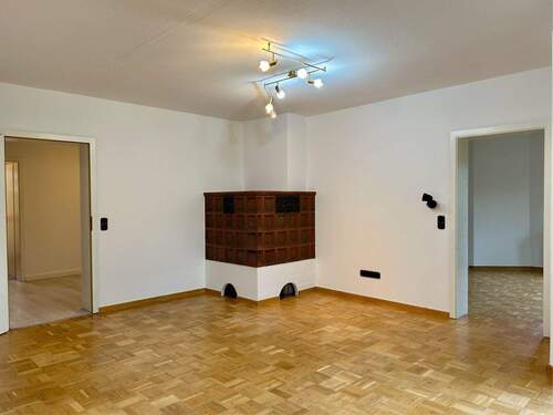 ... Kachelofen EG - 6 Zimmer Einfamilienhaus in Wachenroth