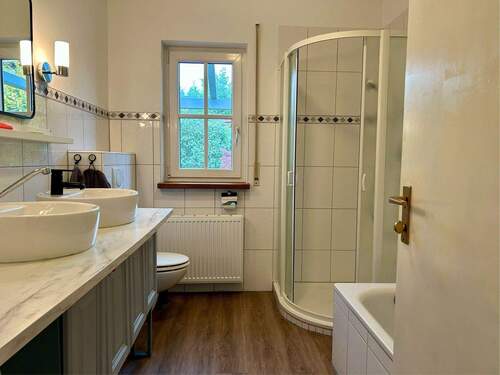 modernes Tageslichtbad EG - 