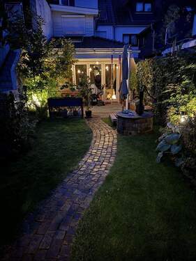 Bild 2 - 5 Zimmer Reihenmittelhaus zur Miete in Hamburg