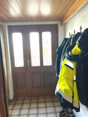 Eingangsbereich / Garderobe - 