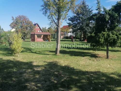 1.webp - Großes idyllisches Grundstück in Seenähe