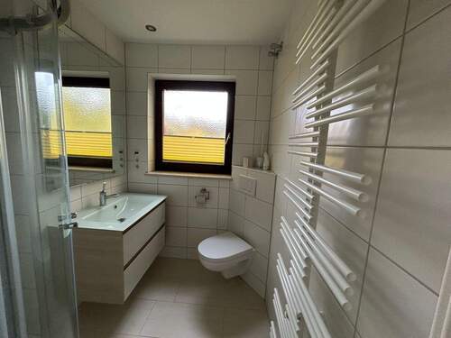 saniertes Bad im EG - 