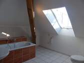 Tageslichtbad mit Wanne B.2 - 