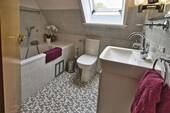 Wannen-Badezimmer - 