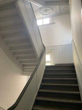 gepflegtes Treppenhaus - 