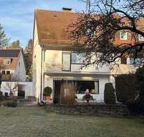 Großzügiges Wohnhaus mit wunderschönem Gartengrundstück in bevorzugter Wohnlage in Zirndorf