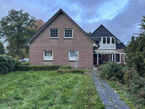 Rückwärtige Ansicht - 6 Zimmer Mehrfamilienhaus, Wohnhaus in Berne