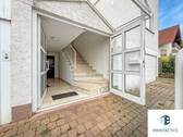 Eingang - 1 Zimmer Mehrfamilienhaus, Wohnhaus zum Kaufen in Münster-Sarmsheim