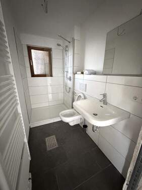 Dusche mit WC - 