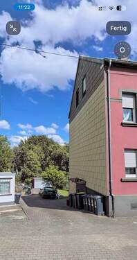 Seitenansicht - 1 Zimmer Mehrfamilienhaus, Wohnhaus zum Kaufen in Neunkirchen