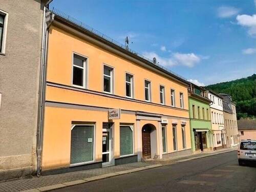 Hausansicht - Kleines Wohn- und Geschäftshaus zum Wohnen & Arbeiten !