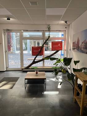 Eingangsbereich_Gewerbe - 3 Zimmer Gewerbeobjekt (Büro, Produktion, Verkauf) zur Miete in Gotha