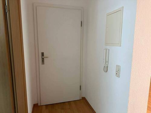 Eingang.JPG - 3 Zimmer Etagenwohnung zum Kaufen in Gera