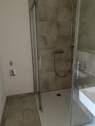 geräumige Dusche - 