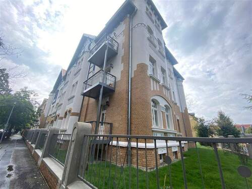 Blick zum Balkon - 