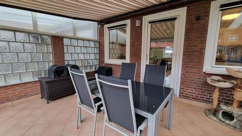 überdachte Terrasse - 