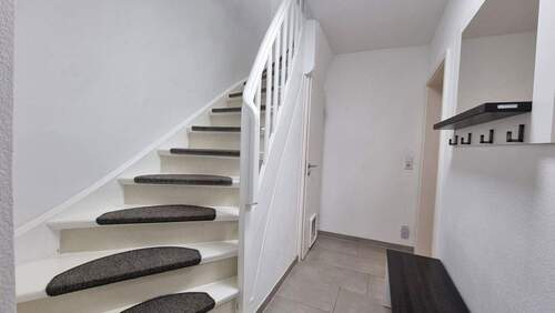 Aufgang vom EG zum DG - 