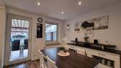 Essbereich zur Terrasse hin - 