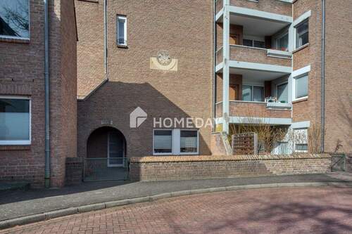 Außenansicht 3 - Komfortables Wohnen in Bestlage: 3-Zimmer-Erdgeschosswohnung mit Garten, Aufzug und Tiefgarage