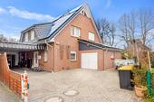 Frontansicht - 6 Zimmer Mehrfamilienhaus, Wohnhaus zum Kaufen in Pinneberg