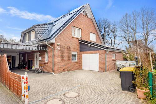 Frontansicht - 6 Zimmer Mehrfamilienhaus, Wohnhaus zum Kaufen in Pinneberg