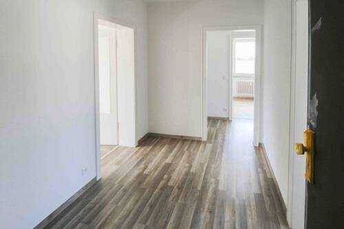 Wohnungsflur(1) - 3 Zimmer Etagenwohnung in Duisburg