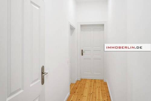 2 - 2 Zimmer Etagenwohnung in Berlin