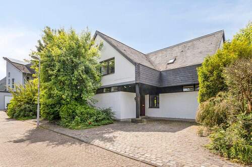 Hausansicht - Haus in Mülheim an der Ruhr - 1.345.000,00&nbsp;EUR Kaufpreis, ca.&nbsp; 250,00&nbsp;m&sup2;&nbsp;Wohnfl&auml;che