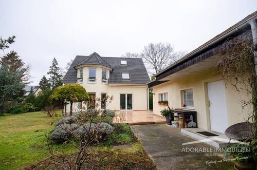 Haus mit Gästehaus - 