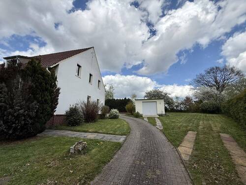 Zufahrt - Einfamilienhaus mit 218,00 m&sup2; in Belm zum Kaufen