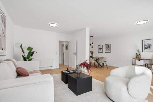 Wohn-/ Essbereich - 6 Zimmer Einfamilienhaus zum Kaufen in Neu-Isenburg