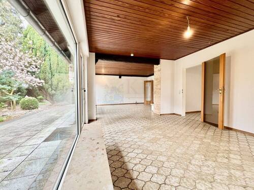 WOHNEN - 6 Zimmer Etagenwohnung in Essen