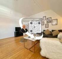 LANGENHAIN: NUR FÜR EINPERSONENHAUSHALT ! - Charmante 2-Zimmer Dachgeschosswohnung mit EBK und Duschbad +++ - Hofheim am Taunus