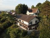 Hausansicht - Freistehendes Einfamilienhaus in spektakulärer Aussichtslage in Weil am Rhein-Ötlingen