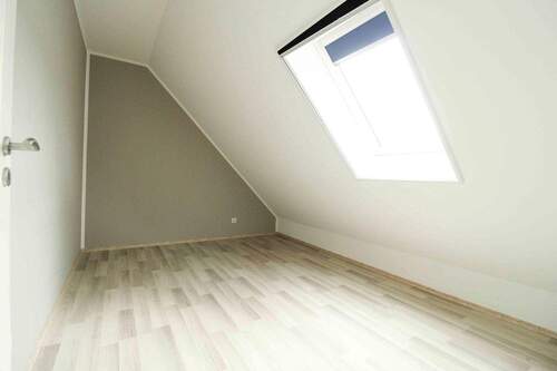 Schlafzimmer I - Reihenmittelhaus mit 74,10 m&sup2; in Knorrendorf zum Kaufen