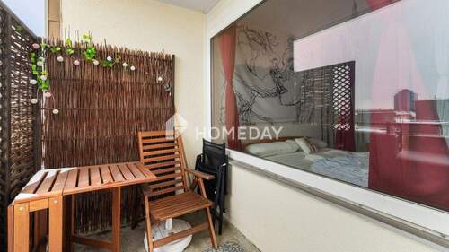 Loggia 2 - 4 Zimmer Etagenwohnung zum Kaufen in Hannover