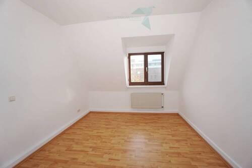 Schlafzimmer - 2 Zimmer Etagenwohnung zur Miete in Zwickau