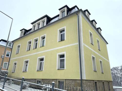. - 2-Zimmer-Wohnung in Kaitz Nähe Südhöhe - große Küche und großer OstSüd-Balkon!