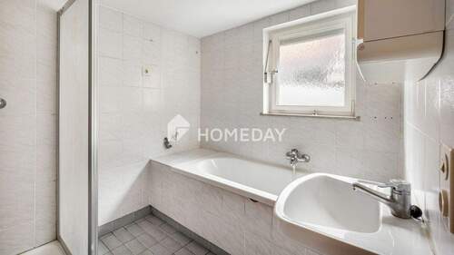 1. OG Badezimmer 1 - 