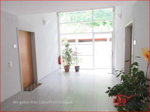 Treppenhaus - 4 Zimmer Etagenwohnung in Bad Herrenalb