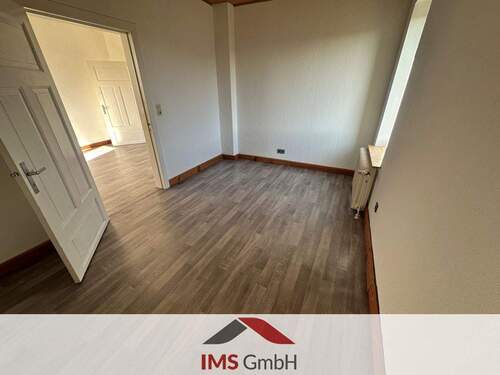 IMSGmbH004 - 9 Zimmer Mehrfamilienhaus, Wohnhaus in Derental