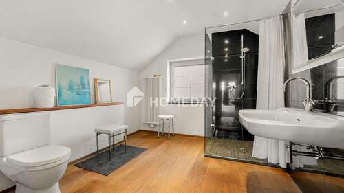 1. OG Badezimmer 1 - 