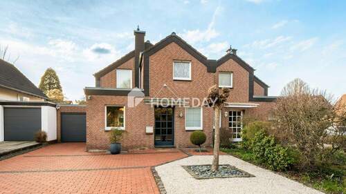 Außenansicht 1 - Ankommen und wohlfühlen - DHH mit schönem Garten, Terrasse, EBK und Garage in ruhiger Lage