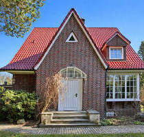 Stilvolles Haus mit historischem Charme und großzügigem Garten - Hamburg-Wohldorf-Ohlstedt